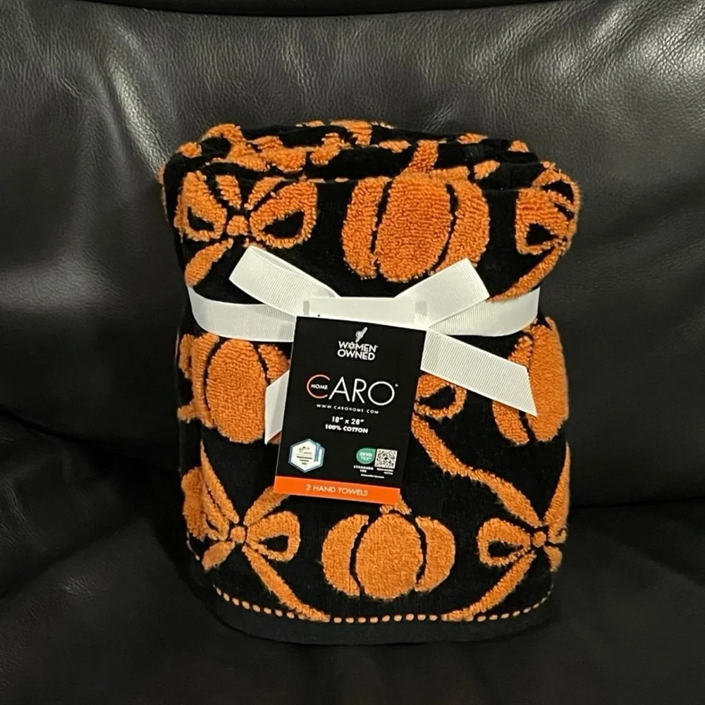 Halloween CARO HOME Pumpkins and Bows Hand Towels, Set of 2